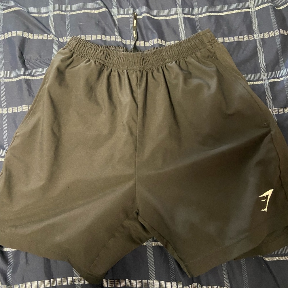 gymshark shorts, black, size L